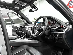Used 2018 BMW X5 M Sport Space Grey - Interior and Exterior details 17