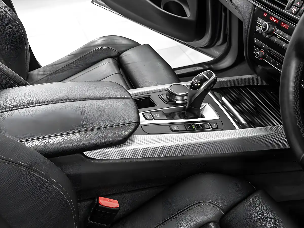 Used 2018 BMW X5 M Sport Space Grey - Interior and Exterior details 18