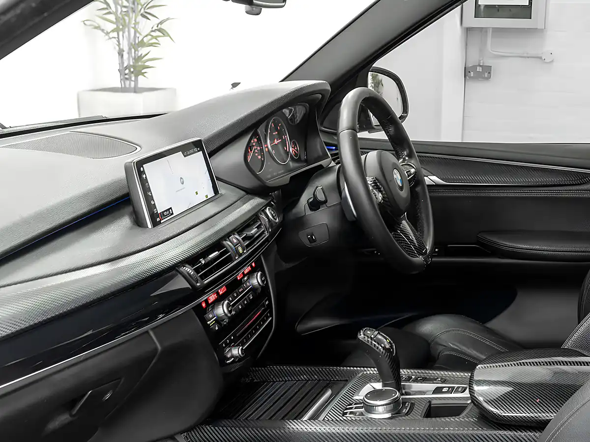 Used 2018 BMW X5 M Sport Space Grey - Interior and Exterior details 18