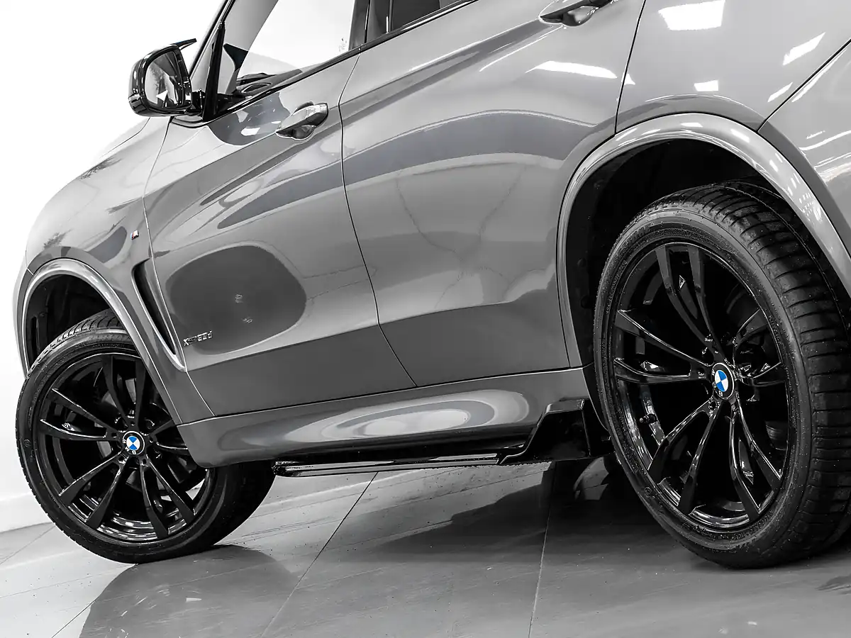 Used 2018 BMW X5 M Sport Space Grey - Interior and Exterior details 10