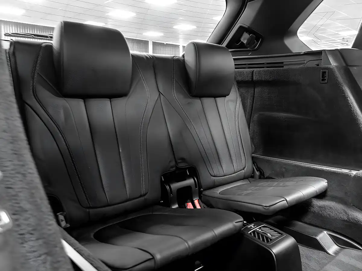 Used 2018 BMW X5 M Sport Space Grey - Interior and Exterior details 15