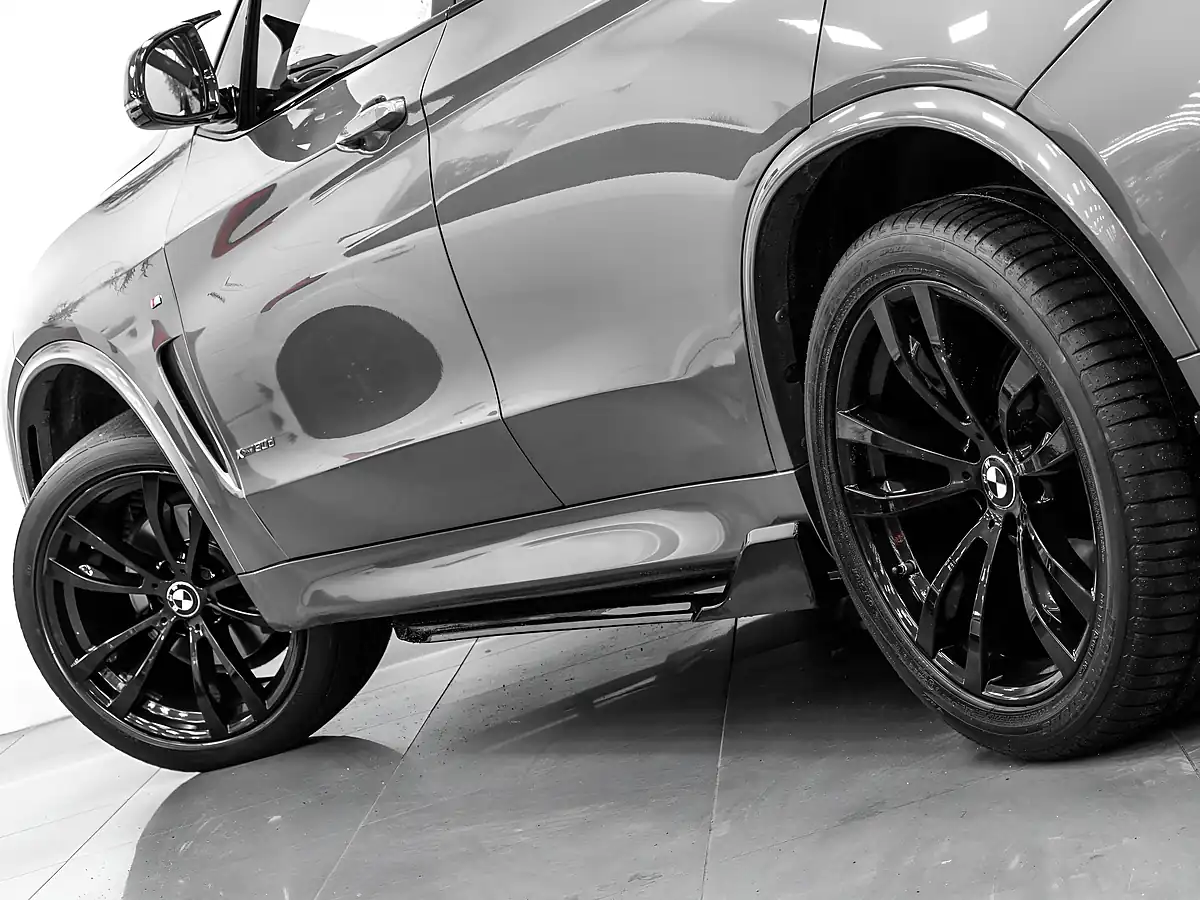 Used 2018 BMW X5 M Sport Space Grey - Interior and Exterior details 10