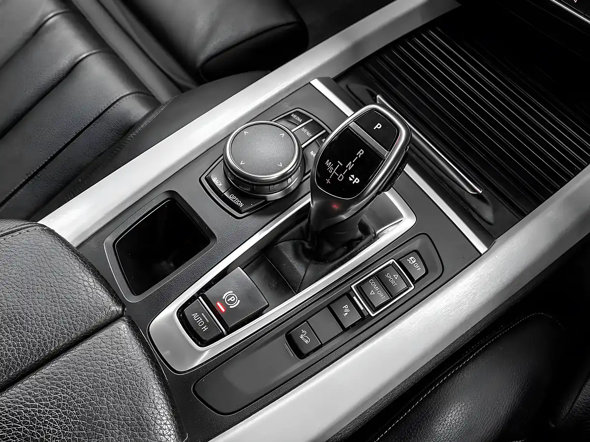 Used 2018 BMW X5 M Sport Space Grey - Interior and Exterior details 18