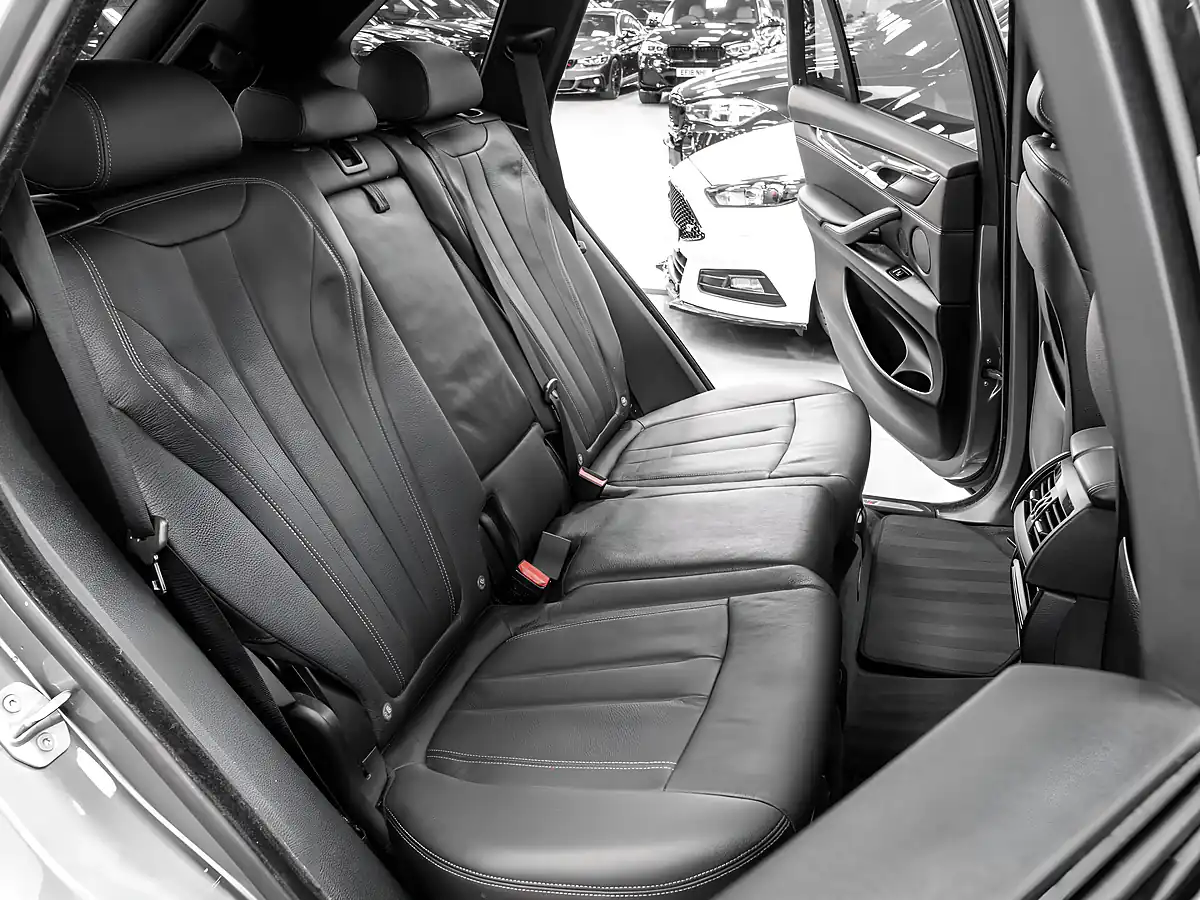 Used 2018 BMW X5 M Sport Space Grey - Interior and Exterior details 14