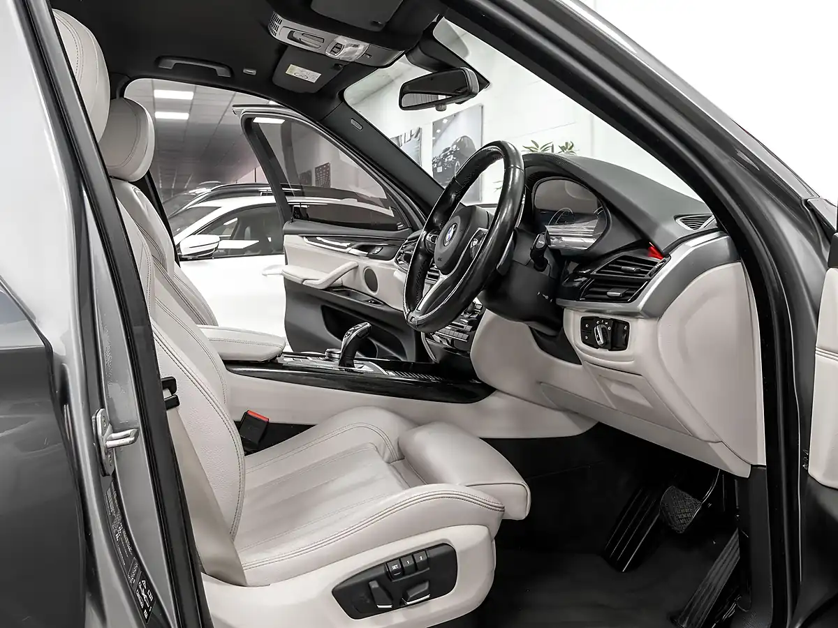 Used 2018 BMW X5 M Sport Space Grey Metallic - Interior and Exterior details 15