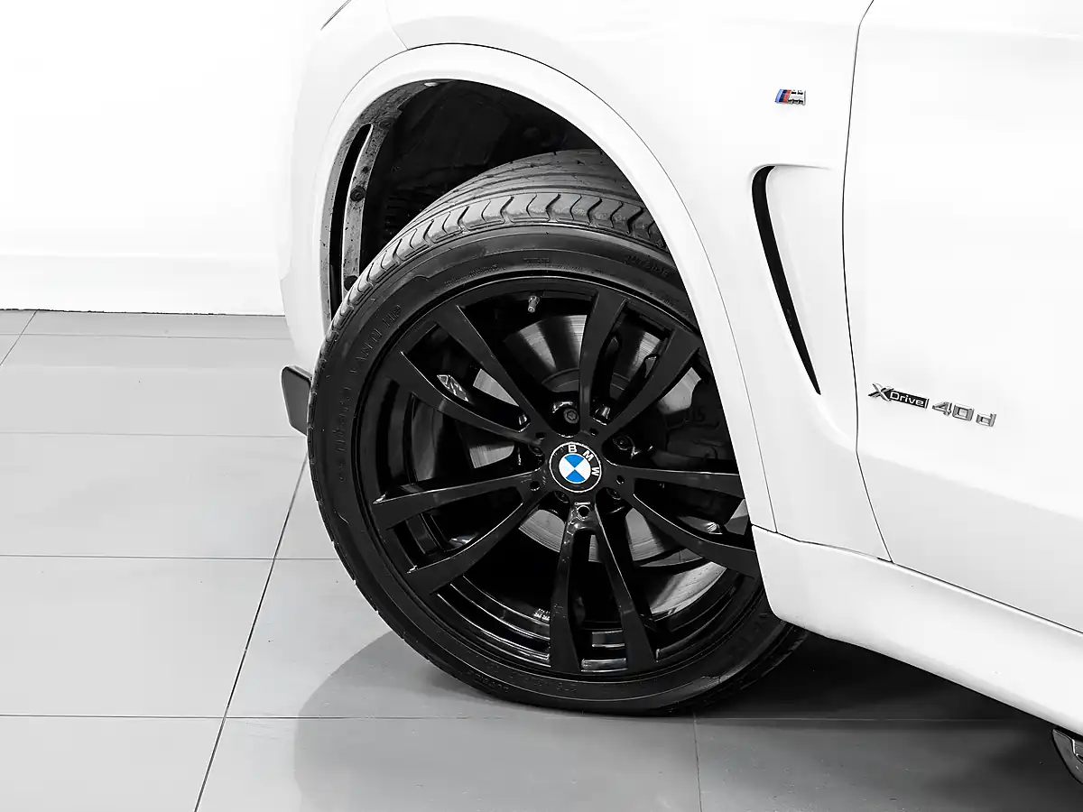 Used 2018 BMW X5 M Sport White - Interior and Exterior details 13