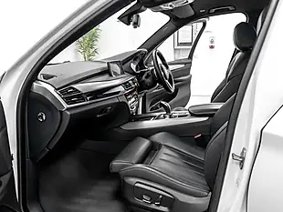 Used 2018 BMW X5 M Sport White - Interior and Exterior details 16