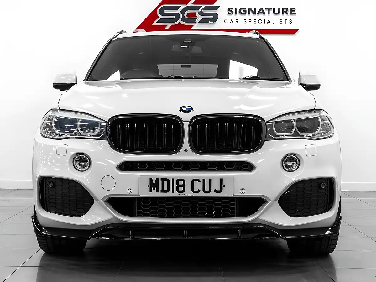 Used 2018 BMW X5 M Sport White - Interior and Exterior details 6
