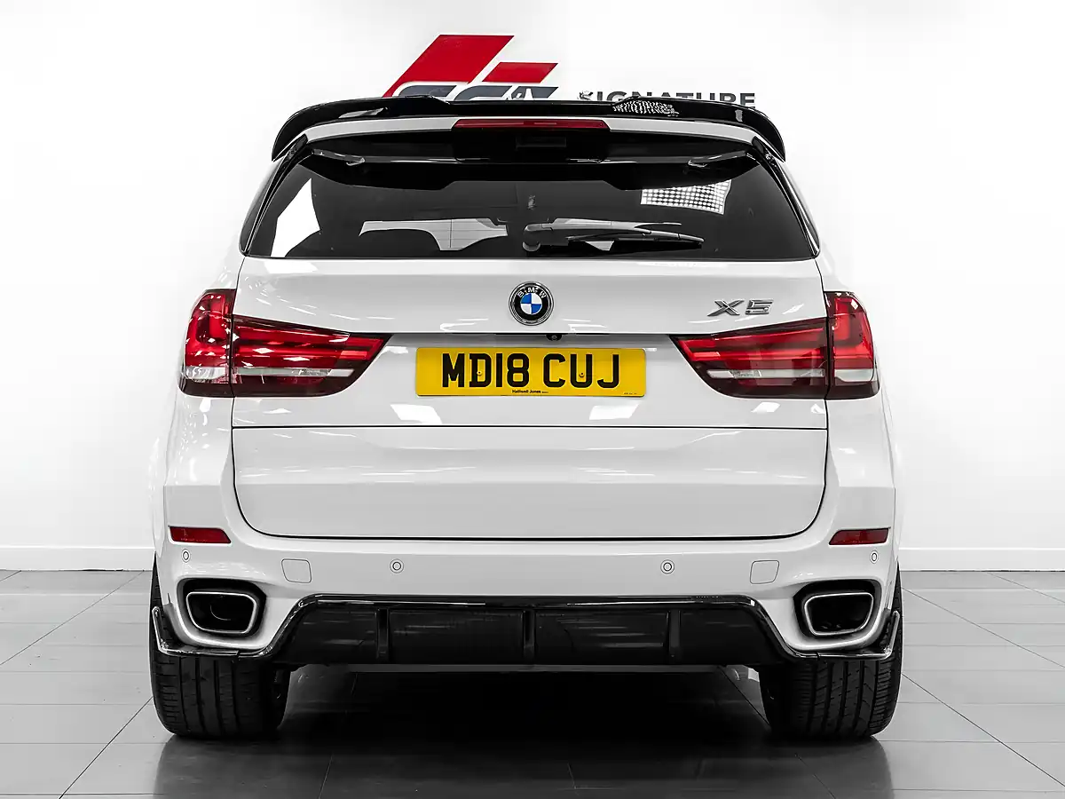 Used 2018 BMW X5 M Sport White - Interior and Exterior details 7