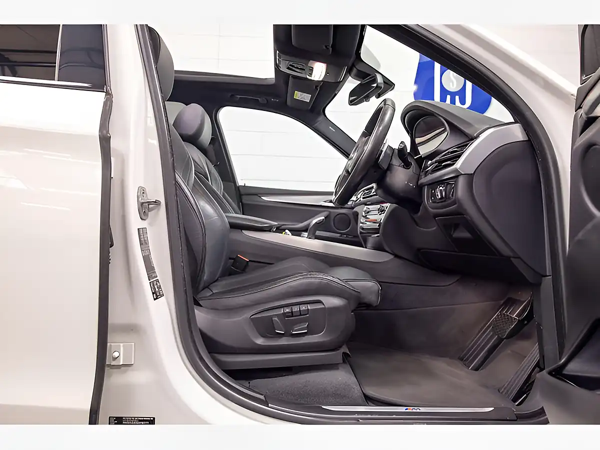 Used 2018 BMW X5 M Sport White - Interior and Exterior details 11