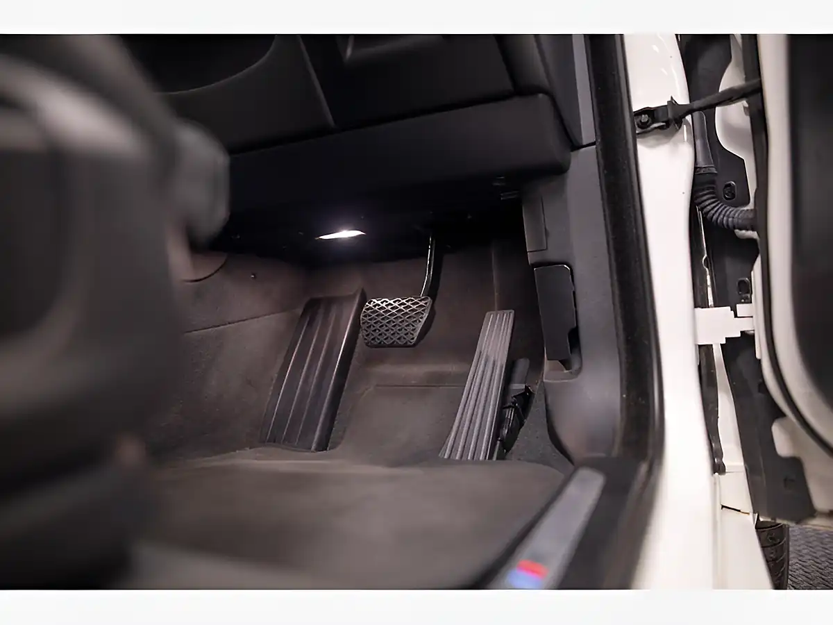 Used 2018 BMW X5 M Sport White - Interior and Exterior details 13