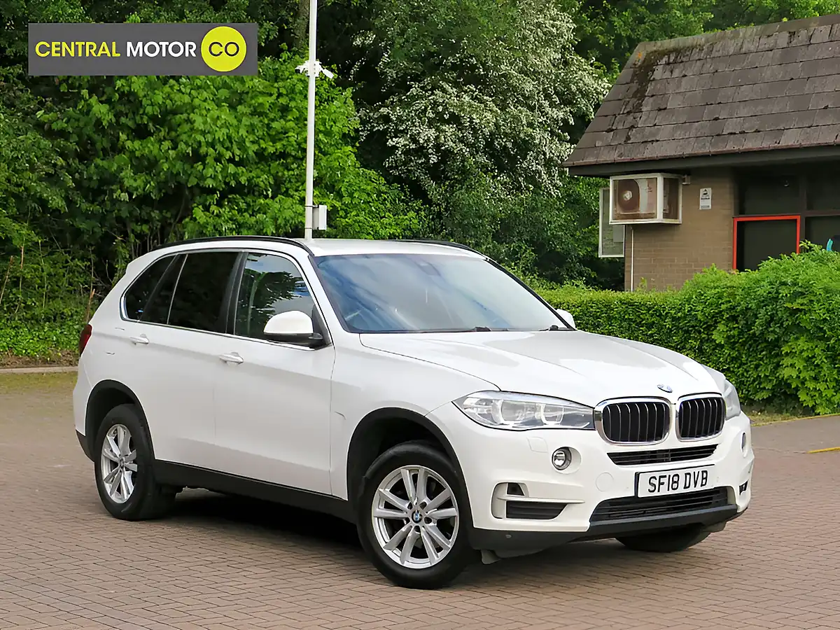 Used 2018 BMW X5 Se White - Front View