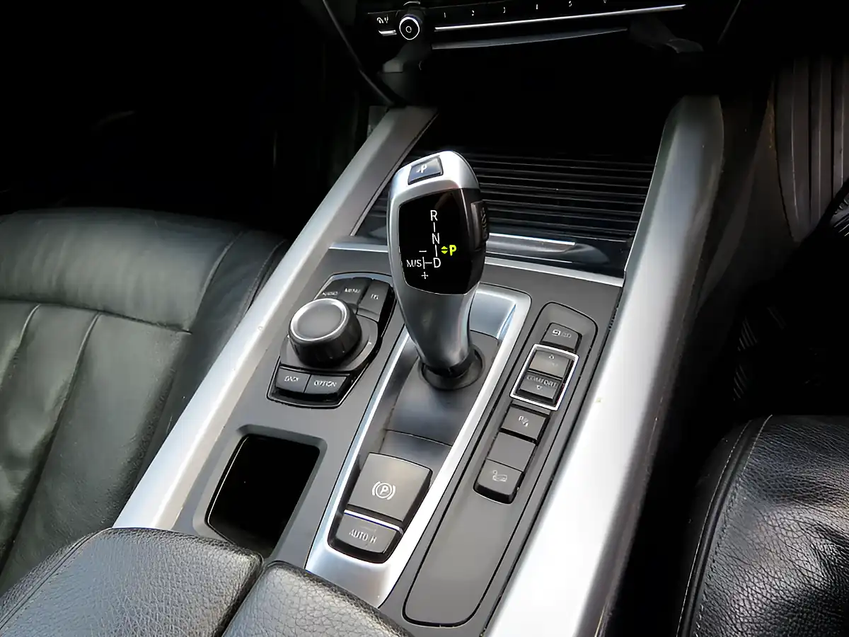 Used 2018 BMW X5 Se White - Interior and Exterior details 17