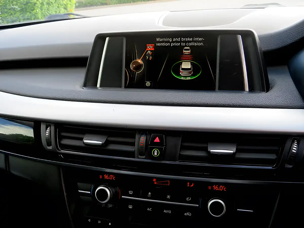 Used 2018 BMW X5 Se White - Interior and Exterior details 18