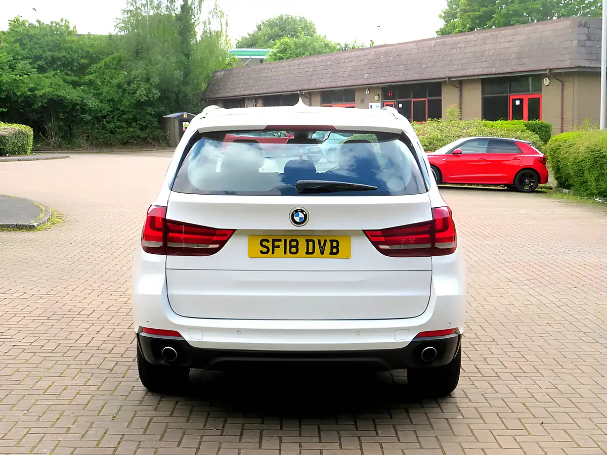 Used 2018 BMW X5 Se White - Interior and Exterior details 4