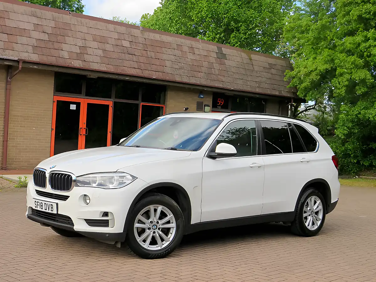 Used 2018 BMW X5 Se White - Interior and Exterior details 7