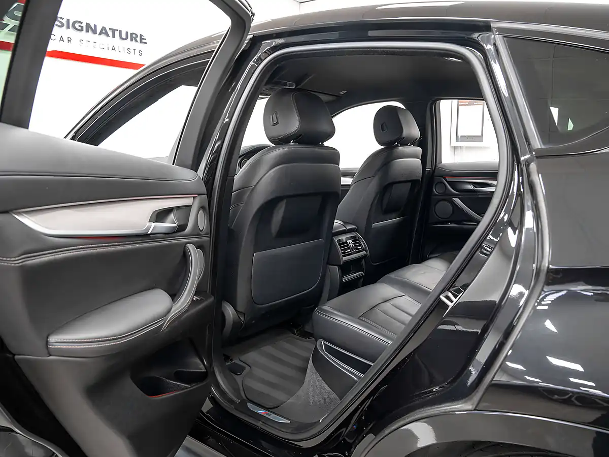 Used 2018 BMW X6 M Sport Black Sapphire - Interior and Exterior details 15