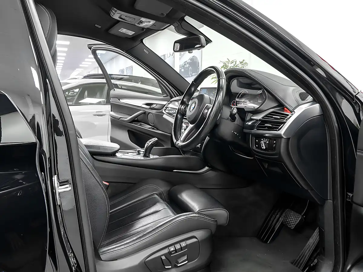 Used 2018 BMW X6 M Sport Black Sapphire - Interior and Exterior details 11
