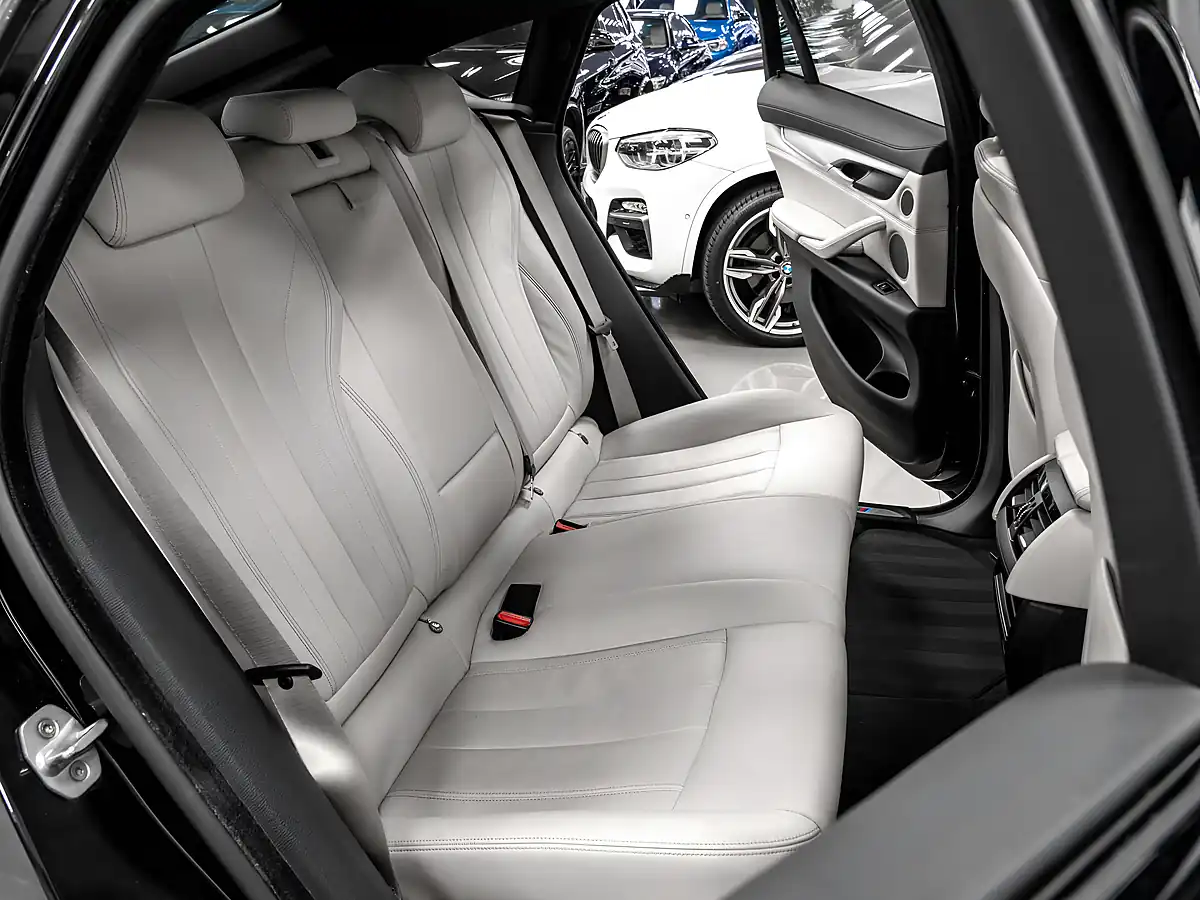 Used 2018 BMW X6 M Sport Black Sapphire Metallic - Interior and Exterior details 14