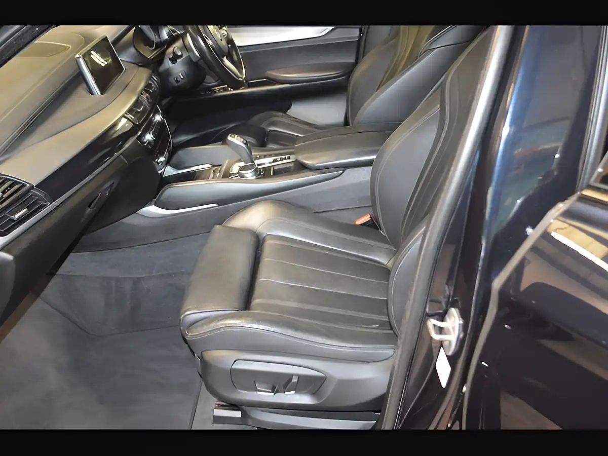 Used 2018 BMW X6 M Sport Carbon Black - Interior and Exterior details 10