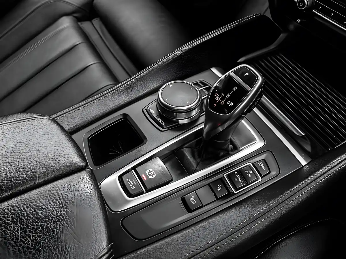 Used 2018 BMW X6 M Sport Flamenco Red Xirallic - Interior and Exterior details 18