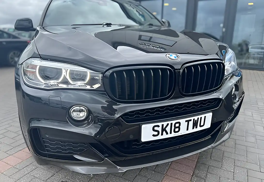 Used 2018 BMW X6 M Sport Sapphire Black - Interior and Exterior details 8