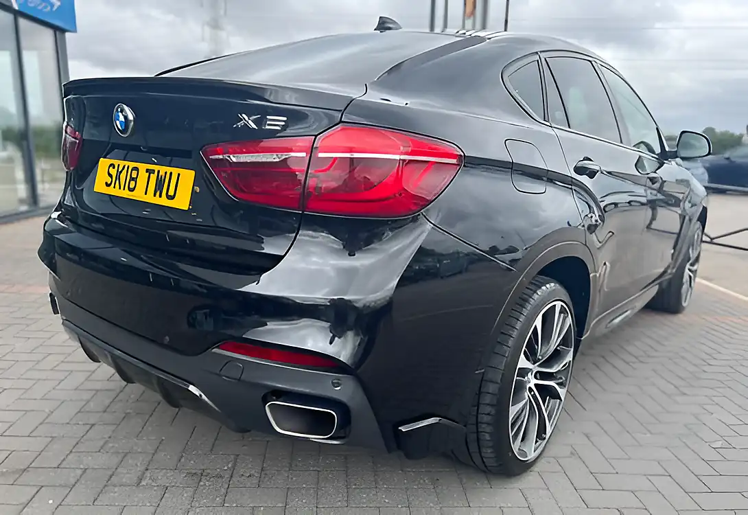 Used 2018 BMW X6 M Sport Sapphire Black - Interior and Exterior details 9
