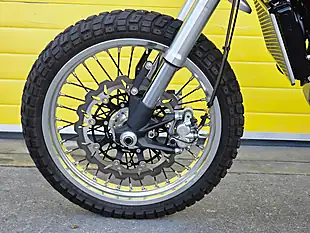 Used 2018 Ccm Spitfire Scrambler Gold - Interior and Exterior details 15