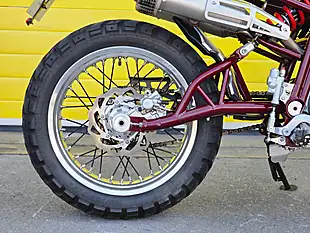 Used 2018 Ccm Spitfire Scrambler Gold - Interior and Exterior details 8