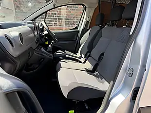 Used 2018 Citroen Berlingo 625 Enterprise Blue Silver - Interior and Exterior details 10