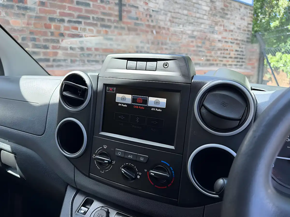 Used 2018 Citroen Berlingo 625 Enterprise Blue Silver - Interior and Exterior details 14