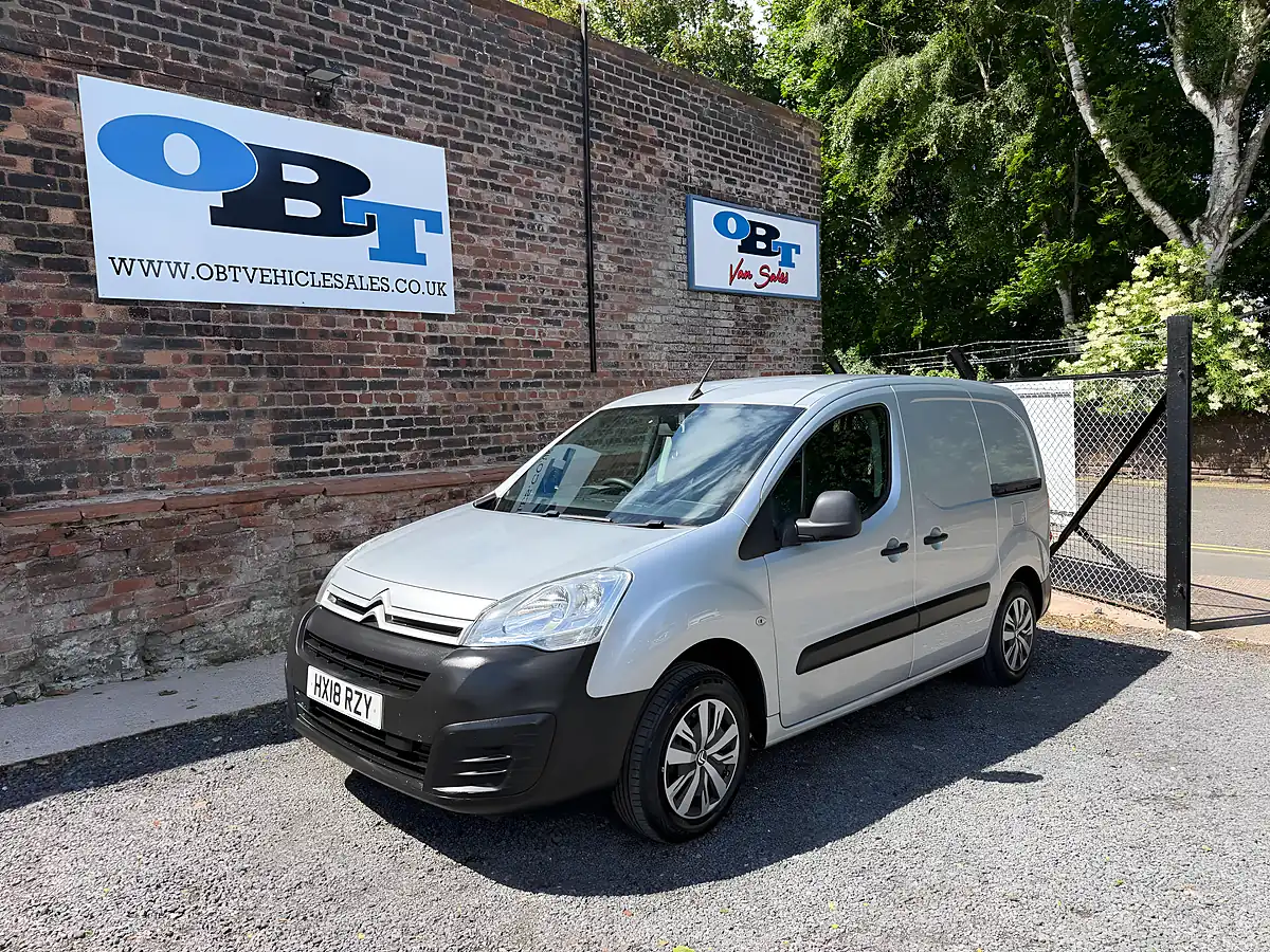 Used 2018 Citroen Berlingo 625 Enterprise Blue Silver - Interior and Exterior details 4