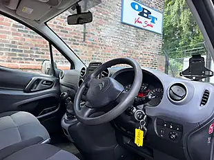 Used 2018 Citroen Berlingo 625 Enterprise Blue Silver - Interior and Exterior details 8