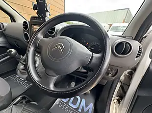 Used 2018 Citroen Berlingo 625 Enterprise Blue White - Interior and Exterior details 15