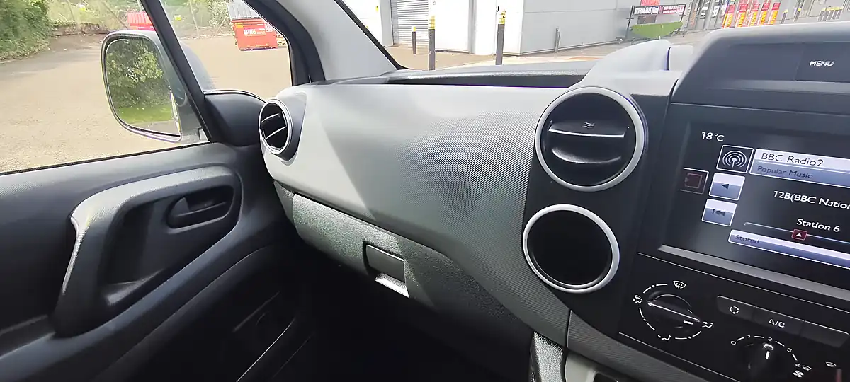 Used 2018 Citroen Berlingo 625 Enterprise Panel Van White - Interior and Exterior details 17