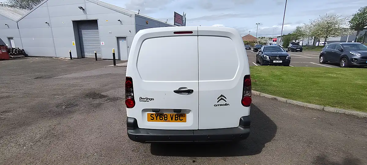 Used 2018 Citroen Berlingo 625 Enterprise Panel Van White - Interior and Exterior details 4