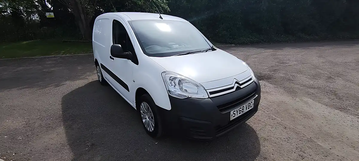 Used 2018 Citroen Berlingo 625 Enterprise Panel Van White - Interior and Exterior details 7