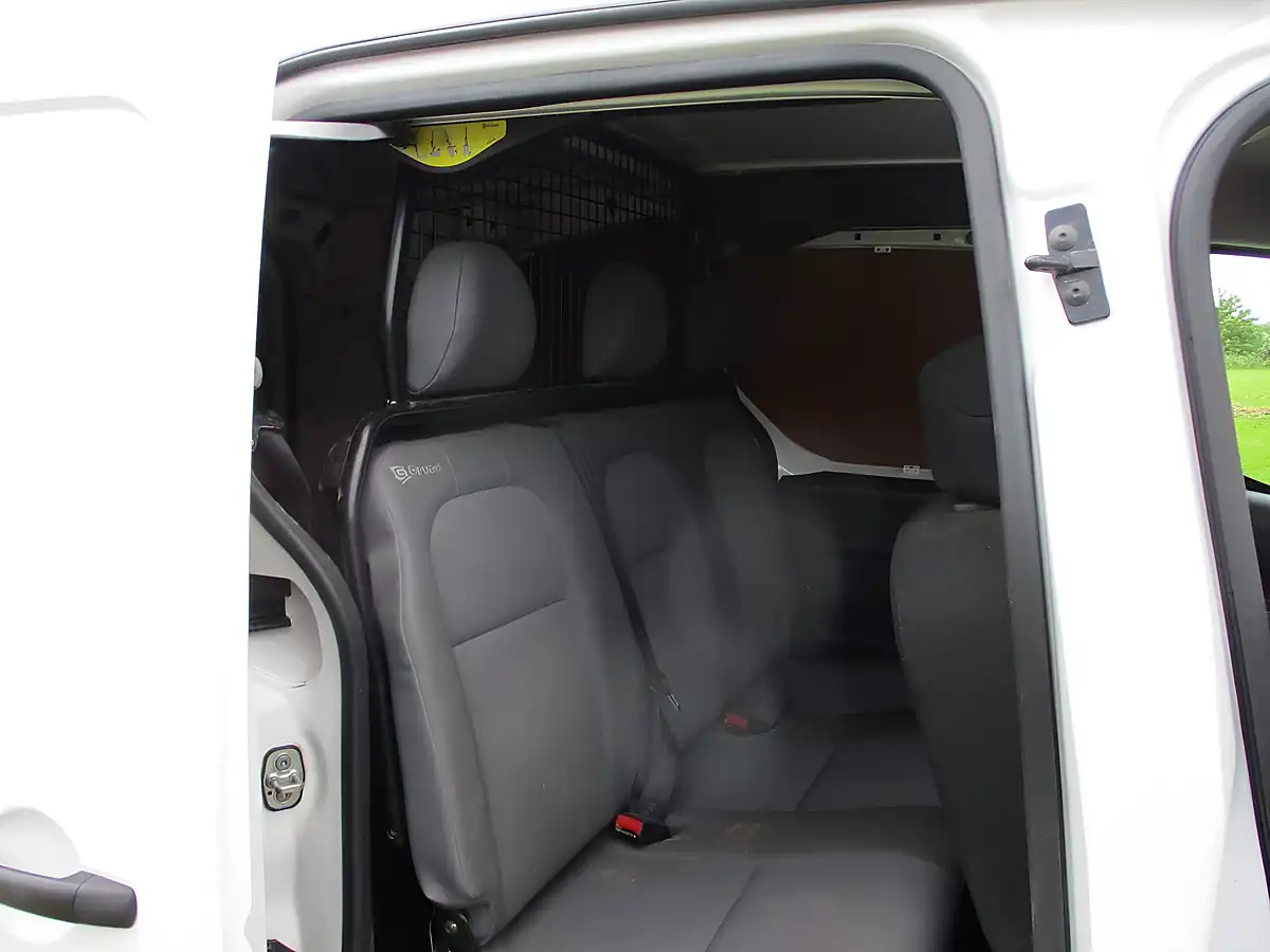 Used 2018 Citroen Berlingo 725 X Crew Van L2 White - Interior and Exterior details 12