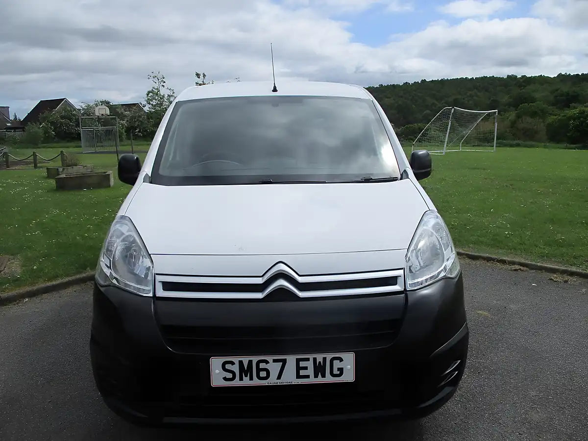 Used 2018 Citroen Berlingo 725 X Crew Van L2 White - Interior and Exterior details 2