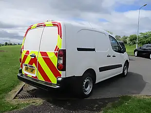 Used 2018 Citroen Berlingo 725 X Crew Van L2 White - Interior and Exterior details 8
