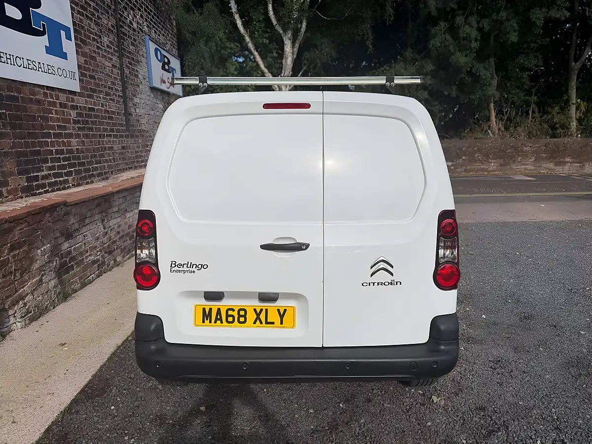 Used 2018 Citroen Berlingo 850 Enterprise Blue White - Interior and Exterior details 4