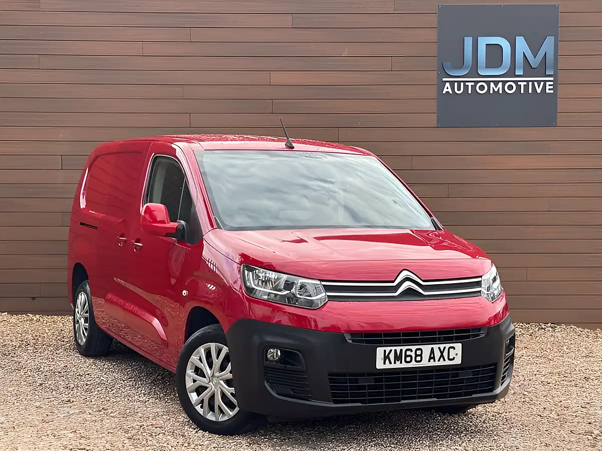 Used 2018 Citroen Berlingo 950 Enterprise Blue Red - Front View
