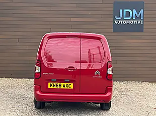 Used 2018 Citroen Berlingo 950 Enterprise Blue Red - Interior and Exterior details 4
