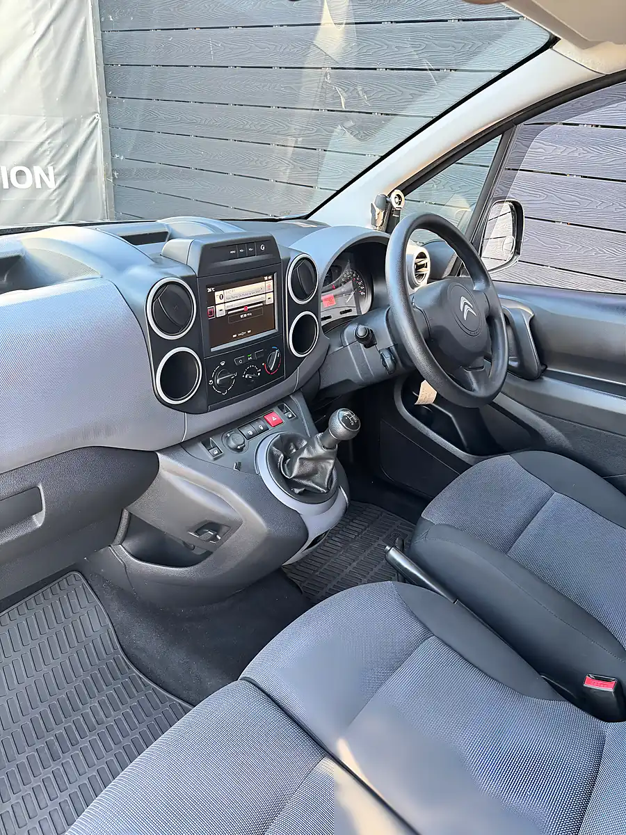 Used 2018 Citroen Berlingo Enterprise Grey - Interior and Exterior details 10