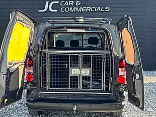Used 2018 Citroen Berlingo Enterprise Grey - Interior and Exterior details 16