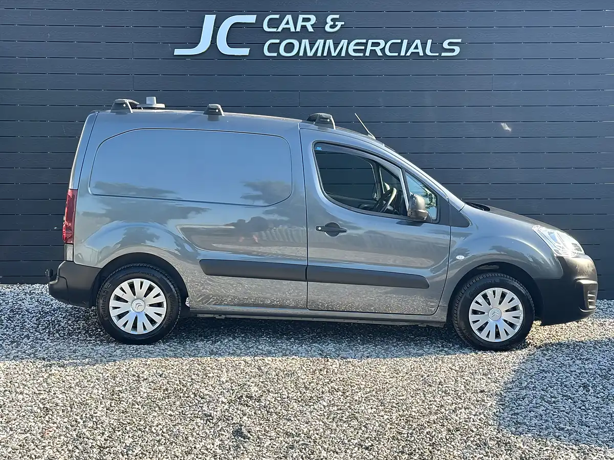 Used 2018 Citroen Berlingo Enterprise Grey - Interior and Exterior details 2