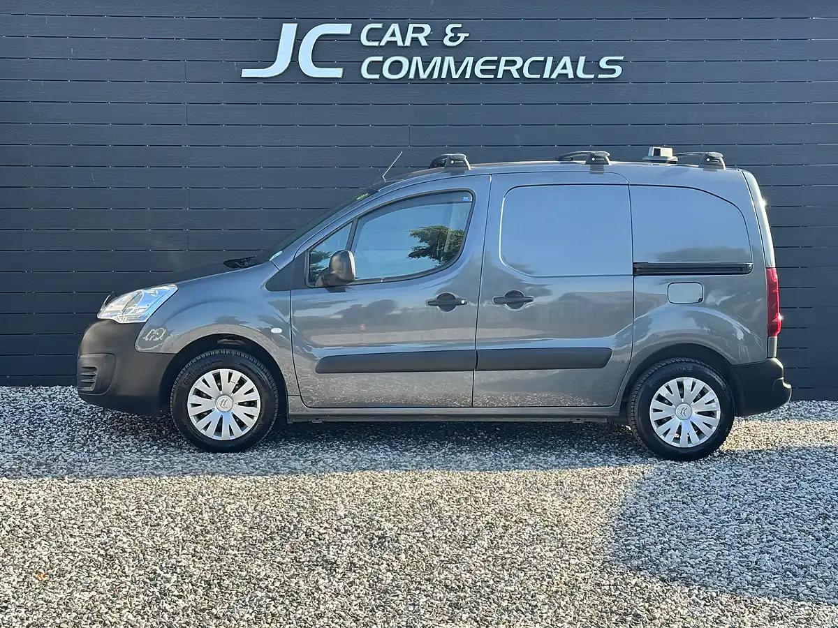 Used 2018 Citroen Berlingo Enterprise Grey - Interior and Exterior details 6