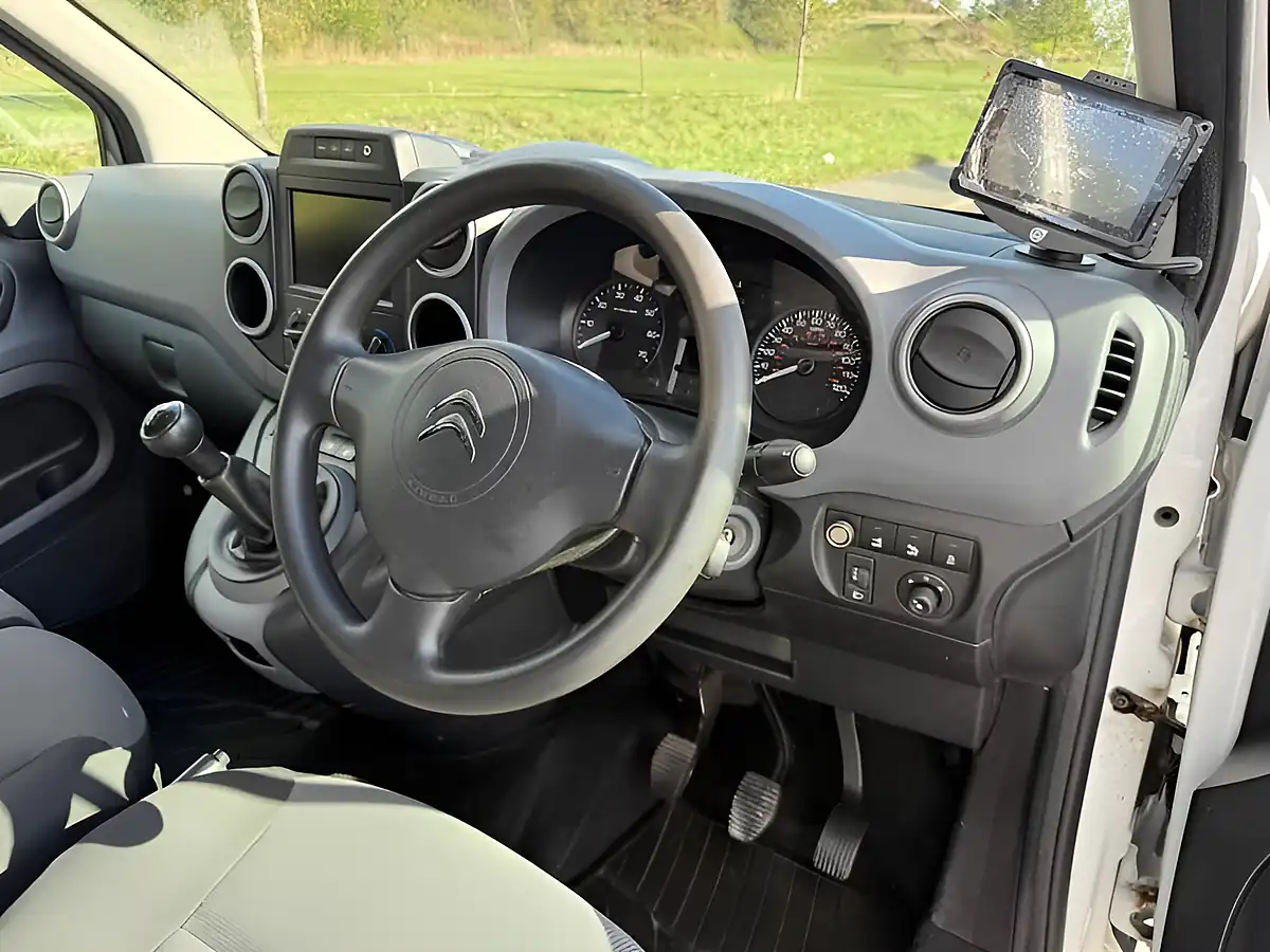 Used 2018 Citroen Berlingo Enterprise L1 White - Interior and Exterior details 15