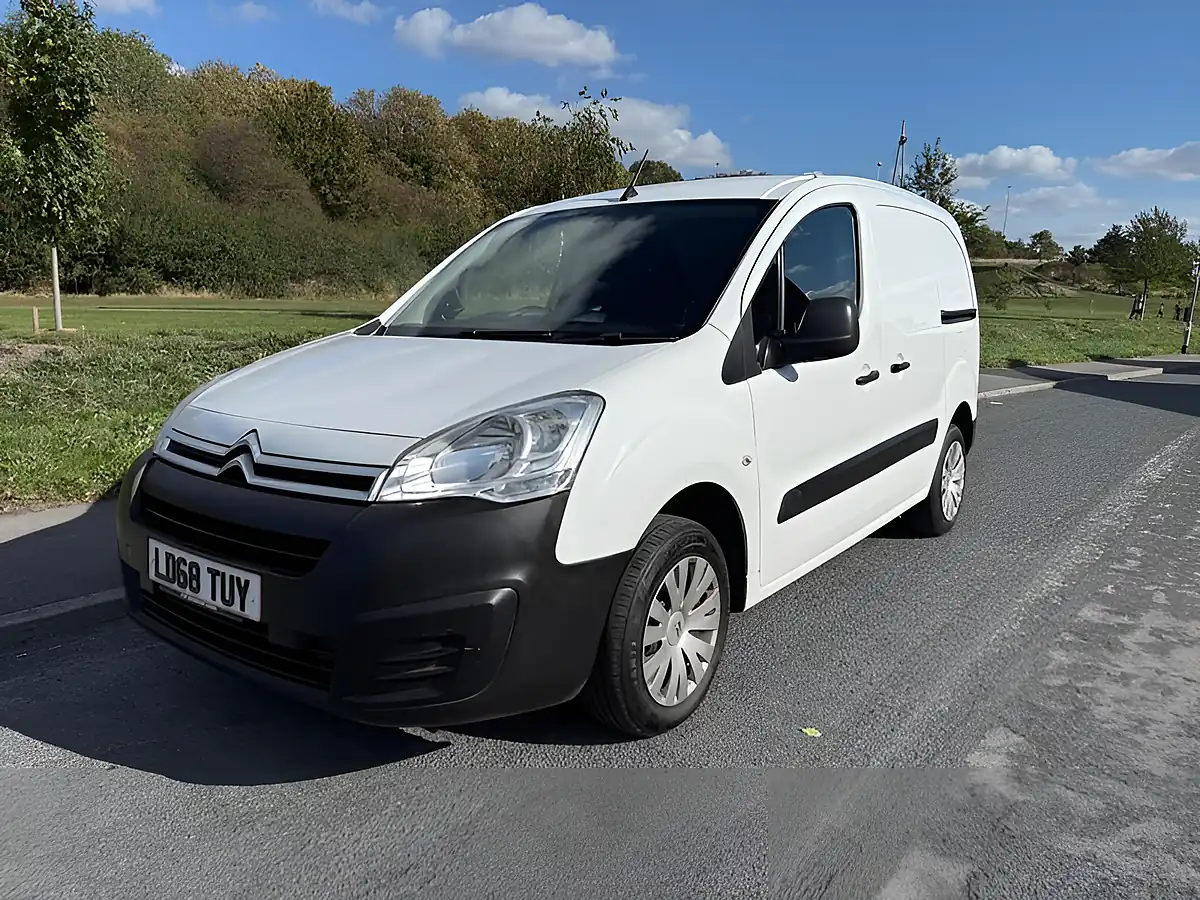 Used 2018 Citroen Berlingo Enterprise L1 White - Interior and Exterior details 6