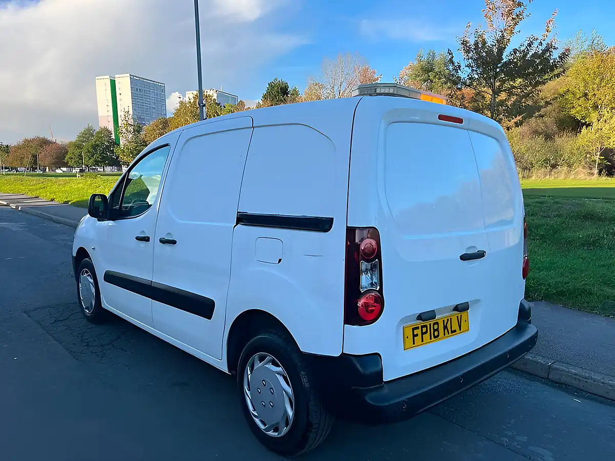 Used 2018 Citroen Berlingo Enterprise L1 White - Interior and Exterior details 3